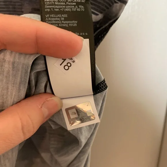 The North Face Workout Short-Sleeve Shirt - Picture 11 of 12